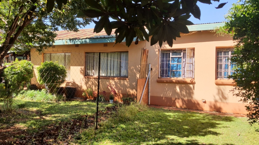 10 Bedroom Property for Sale in Rietfontein A H North West